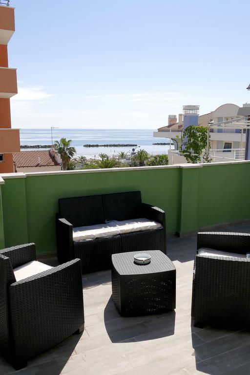 Hotel Désirée San Benedetto del Tronto Esterno foto