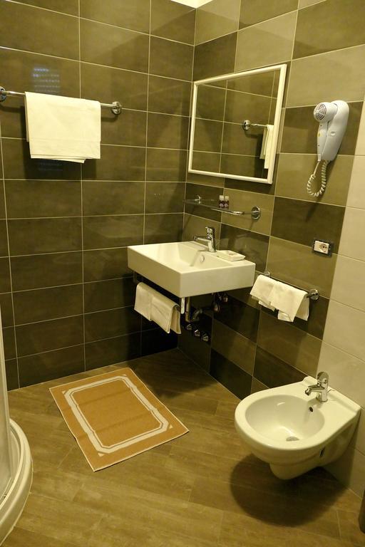 Hotel Désirée San Benedetto del Tronto Esterno foto