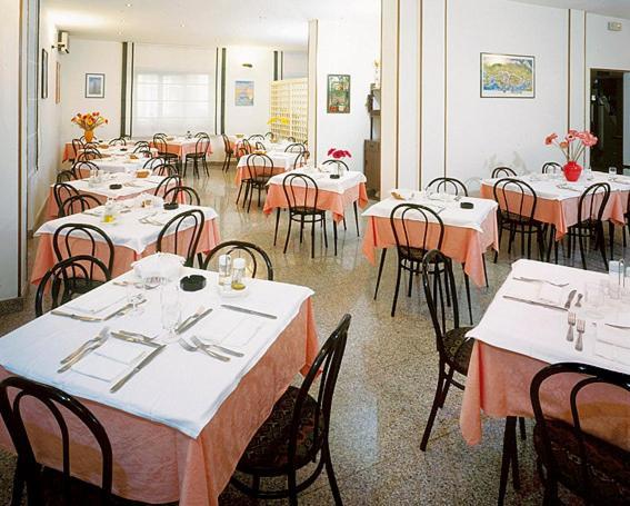 Hotel Désirée San Benedetto del Tronto Esterno foto