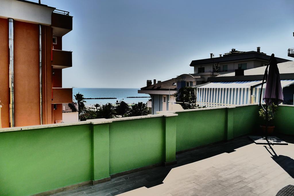 Hotel Désirée San Benedetto del Tronto Esterno foto