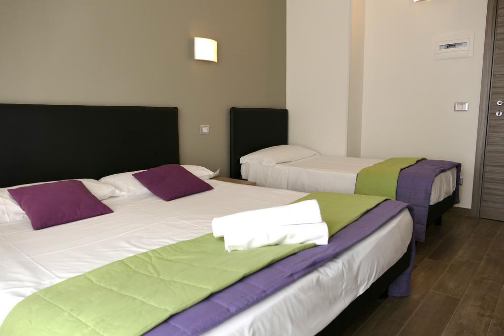 Hotel Désirée San Benedetto del Tronto Esterno foto