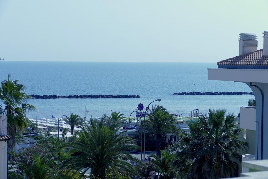 Hotel Désirée San Benedetto del Tronto Esterno foto
