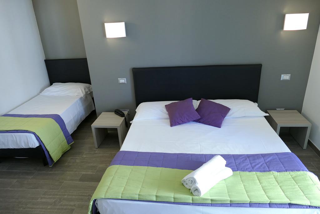 Hotel Désirée San Benedetto del Tronto Esterno foto