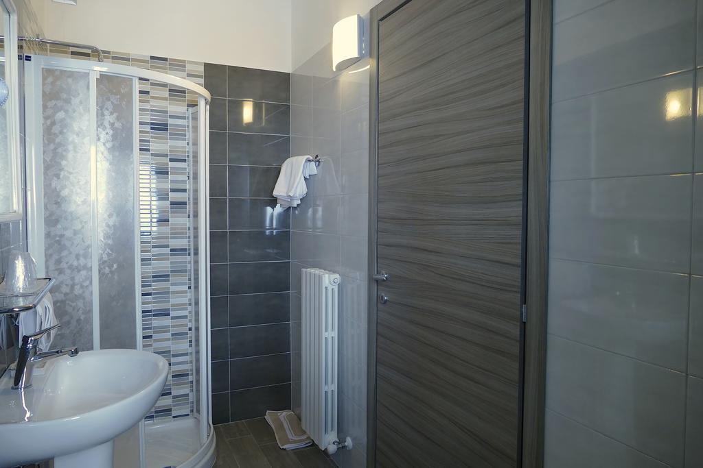 Hotel Désirée San Benedetto del Tronto Esterno foto
