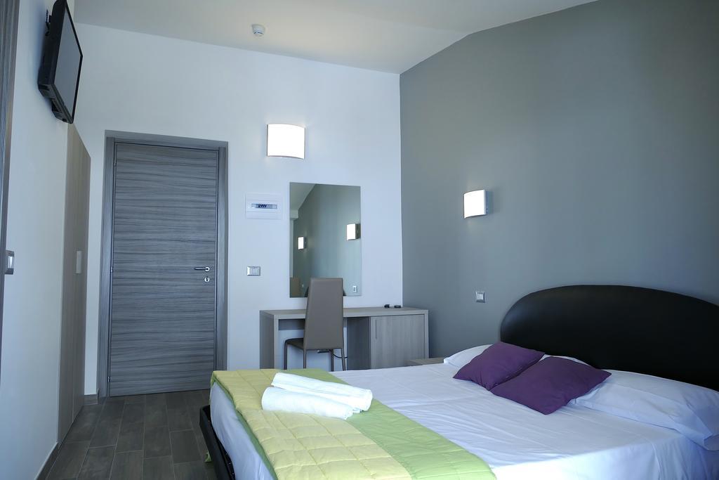 Hotel Désirée San Benedetto del Tronto Esterno foto
