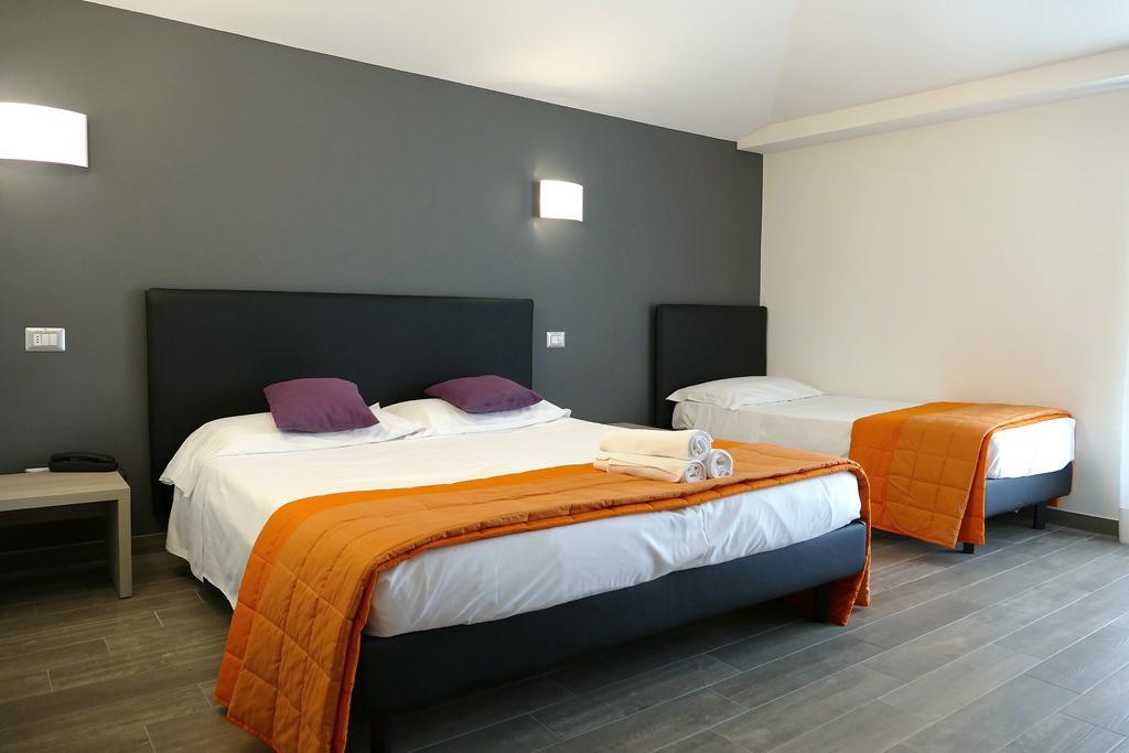 Hotel Désirée San Benedetto del Tronto Esterno foto