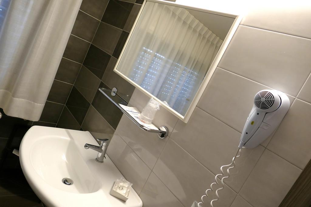 Hotel Désirée San Benedetto del Tronto Esterno foto